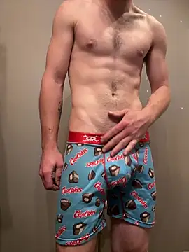 Aarondeweese27 online show from April 10, 10:36 pm