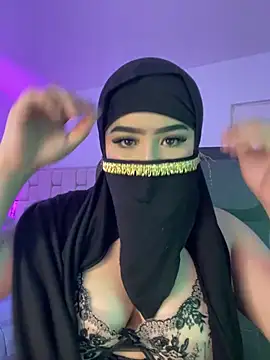 Snapshot of Yasmin_cute chatting on June 30, 1:12 pm Yasmin cute online show from June 30, 1:12 pm