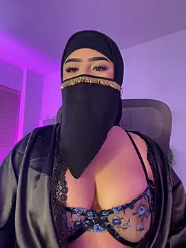 Snapshot of Yasmin_cute chatting on July 6, 3:03 pm Yasmin cute online show from July 6, 3:03 pm
