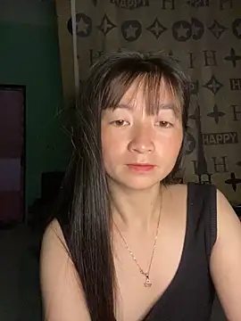 Snapshot of Hani2k7 chatting on March 11, 8:20 am Hani2k7 online show from March 11, 8:20 am