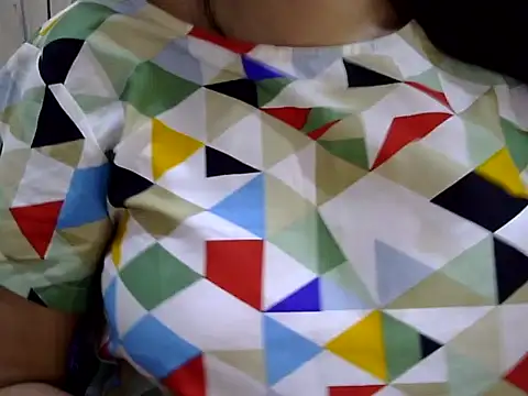 Neha Sharma2 online show from April 4, 4:26 pm