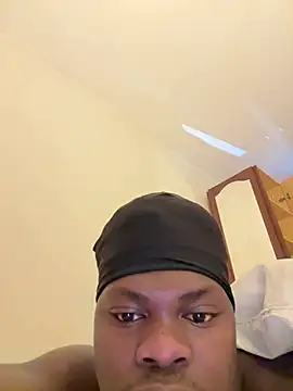 Snapshot of JustCard13 chatting on March 21, 10:31 am JustCard13 online show from March 21, 10:31 am