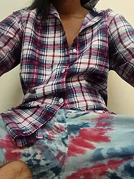 Snapshot of Lovely_sanah chatting on February 25, 5:50 am Lovely sanah online show from February 25, 5:50 am