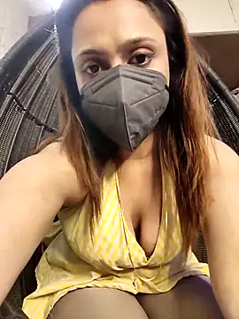 Snapshot of ChocoLustGirl chatting on April 5, 2:14 pm ChocoLustGirl online show from April 5, 2:14 pm