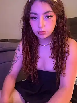 Snapshot of ZoeVixen chatting on March 5, 2:46 pm ZoeVixen online show from March 5, 2:46 pm