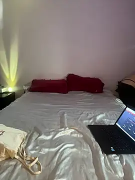 Snapshot of ZoeVixen chatting on March 20, 3:17 pm ZoeVixen online show from March 20, 3:17 pm