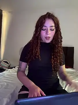 Snapshot of ZoeVixen chatting on March 25, 7:20 pm ZoeVixen online show from March 25, 7:20 pm