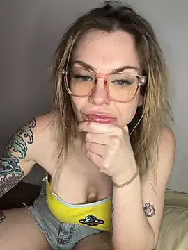 LaurenRae x online show from April 18, 3:10 am