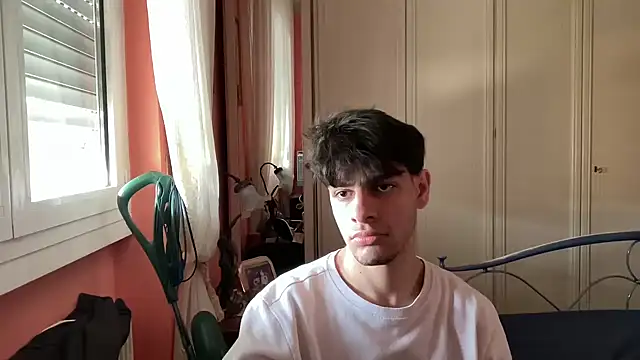 ilcazzone32 online show from April 16, 10:49 am