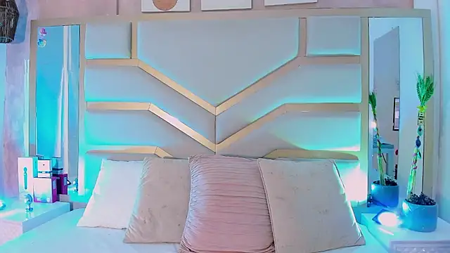 Samantha-Pardo online show from March 6, 3:19 pm