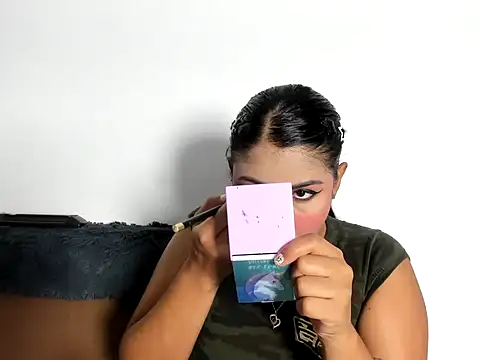 Snapshot of TatyGomez_ chatting on May 28, 3:48 am TatyGomez online show from May 28, 3:48 am
