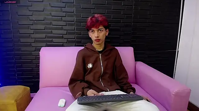 DanteLux online show from February 27, 2:50 pm