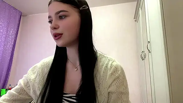 Snapshot of EvonHirth chatting on February 24, 3:10 pm EvonHirth online show from February 24, 3:10 pm