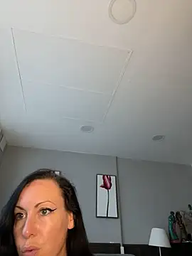 Snapshot of GoddessChloeAtreides chatting on June 10, 7:18 am GoddessChloeAtreides online show from June 10, 7:18 am