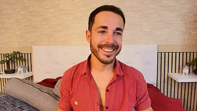 Adams Sanz online show from March 23, 7:18 pm