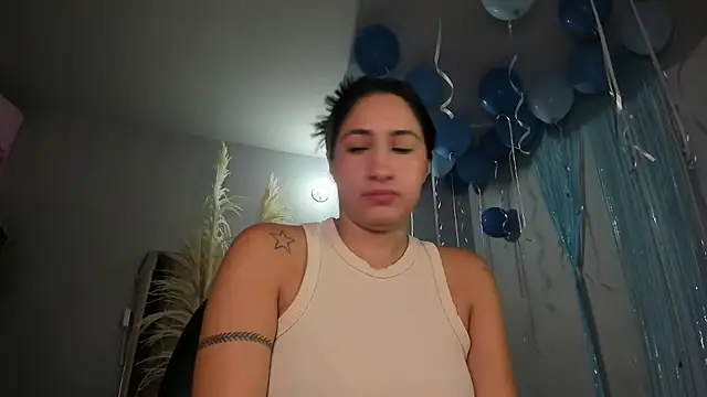 Snapshot of Alanah_connory chatting on July 21, 1:24 pm Alanah connory online show from July 21, 1:24 pm