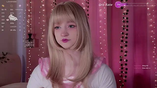 Snapshot of effy_dollie chatting on June 7, 2:32 pm effy dollie online show from June 7, 2:32 pm