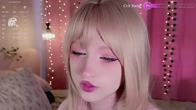 Snapshot of effy_dollie chatting on June 23, 10:57 am effy dollie online show from June 23, 10:57 am