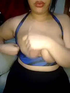 madleen Mm online show from March 11, 9:10 pm