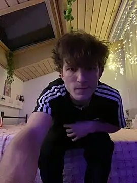 Snapshot of meowmiu chatting on February 25, 9:13 pm meowmiu online show from February 25, 9:13 pm