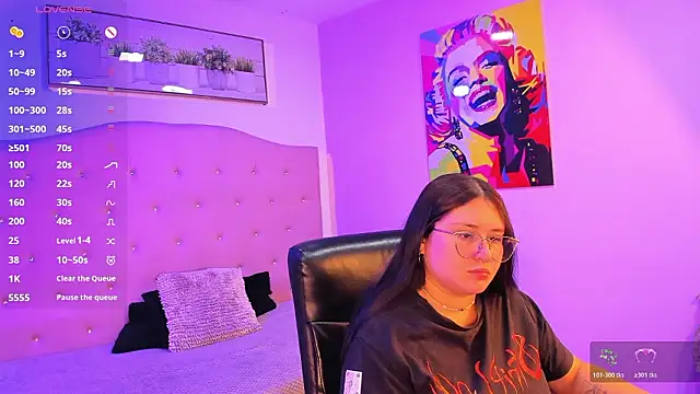 sienna cavalli online show from March 13, 1:07 pm