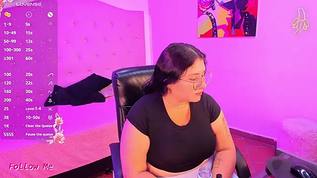 sienna cavalli online show from April 8, 1:00 pm