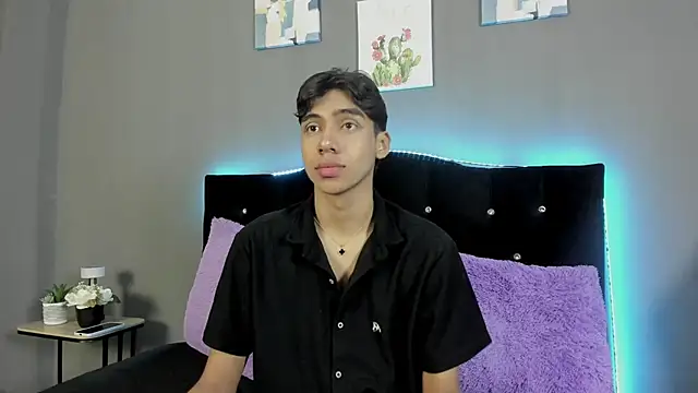 Eros Lux online show from April 10, 12:10 pm