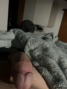 Snapshot of calahanemt chatting on February 27, 12:54 am calahanemt online show from February 27, 12:54 am