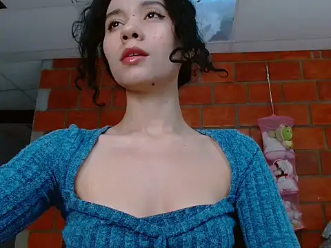 Snapshot of helena_hadler chatting on March 19, 10:58 pm helena hadler online show from March 19, 10:58 pm
