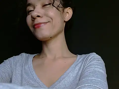 Snapshot of helena_hadler chatting on April 16, 7:58 pm helena hadler online show from April 16, 7:58 pm