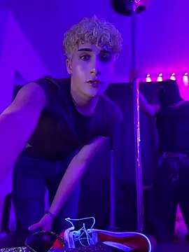 JULIANRAY online show from February 24, 2:53 am