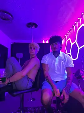 JULIANRAY online show from February 25, 5:28 am