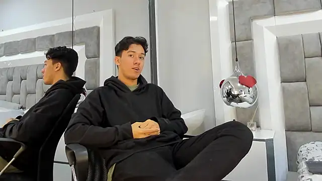 Austin Reedss online show from February 26, 12:15 pm