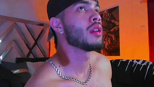 Snapshot of Vincentblack chatting on March 2, 5:19 am Vincentblack online show from March 2, 5:19 am