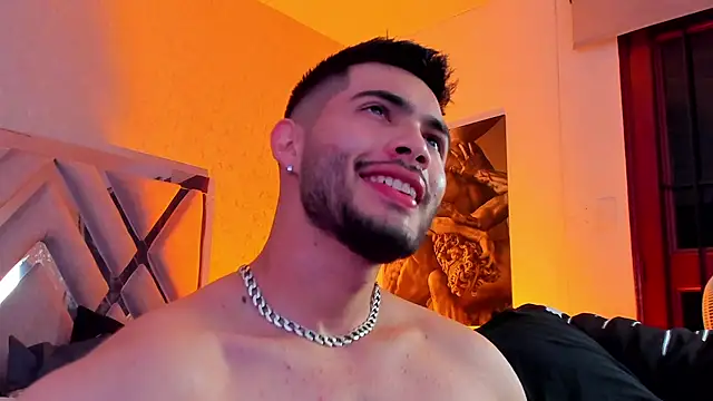 Vincentblack online show from April 8, 4:12 am