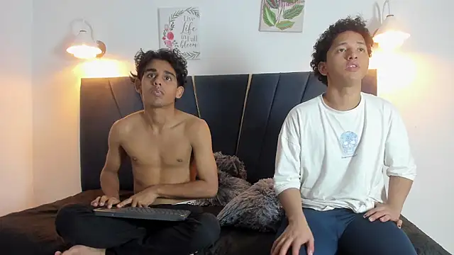 Snapshot of lio18_cum chatting on February 28, 1:06 am lio18 cum online show from February 28, 1:06 am