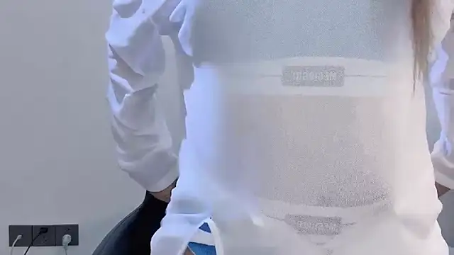 Baixi-01 online show from March 6, 4:42 am