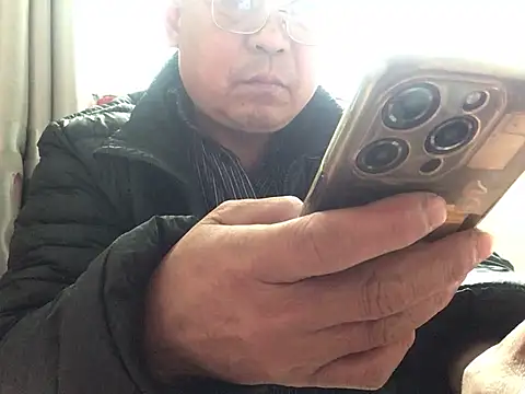 Snapshot of yaocaobi8 chatting on March 2, 2:58 am yaocaobi8 online show from March 2, 2:58 am