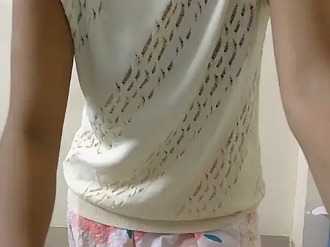 Snapshot of cute_yashi chatting on June 23, 4:27 pm cute yashi online show from June 23, 4:27 pm