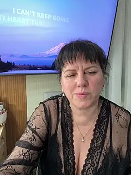 Snapshot of expensive_lady chatting on April 4, 4:59 pm expensive lady online show from April 4, 4:59 pm