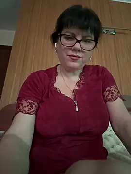 Snapshot of expensive_lady chatting on April 10, 8:41 am expensive lady online show from April 10, 8:41 am