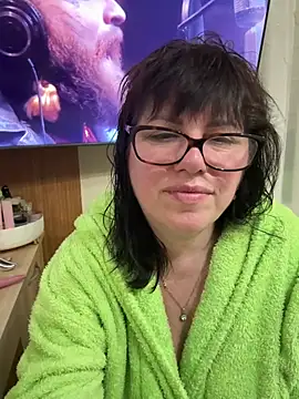 Snapshot of expensive_lady chatting on April 20, 5:26 pm expensive lady online show from April 20, 5:26 pm