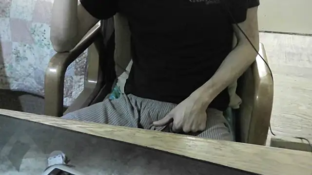 Snapshot of FiSTALiTY chatting on March 2, 12:12 pm FiSTALiTY online show from March 2, 12:12 pm