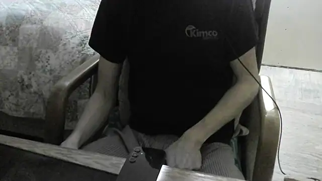 Snapshot of FiSTALiTY chatting on March 9, 8:29 am FiSTALiTY online show from March 9, 8:29 am