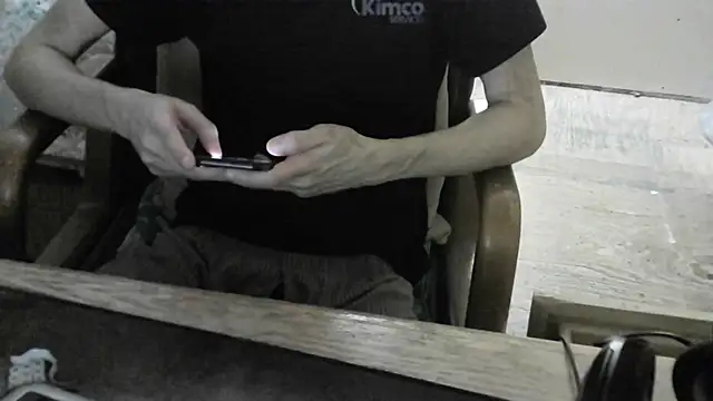 Snapshot of FiSTALiTY chatting on March 15, 9:26 am FiSTALiTY online show from March 15, 9:26 am