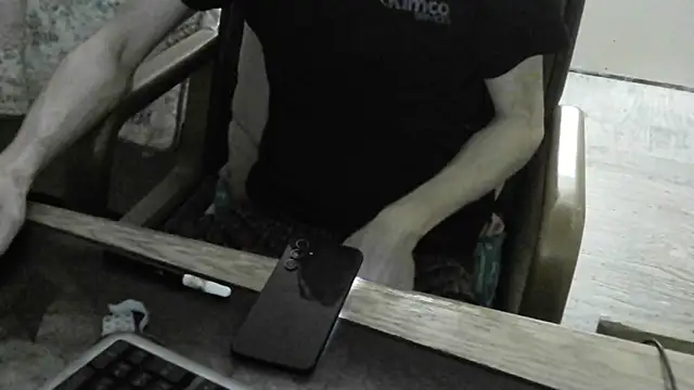 Snapshot of FiSTALiTY chatting on March 24, 9:58 am FiSTALiTY online show from March 24, 9:58 am