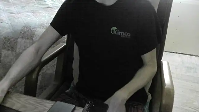 Snapshot of FiSTALiTY chatting on April 14, 11:38 am FiSTALiTY online show from April 14, 11:38 am