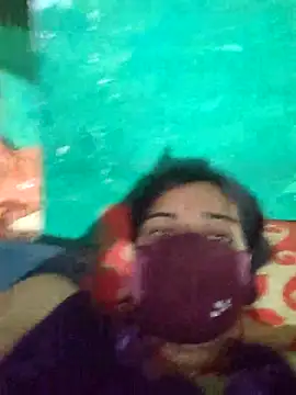 Snapshot of Poonam_bhoji chatting on May 5, 4:04 pm Poonam bhoji online show from May 5, 4:04 pm