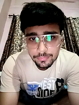 Snapshot of big_indiancock chatting on March 13, 5:41 pm big indiancock online show from March 13, 5:41 pm