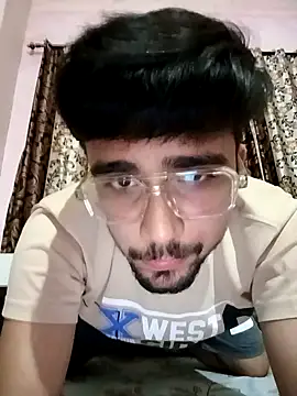 Snapshot of big_indiancock chatting on March 20, 6:24 pm big indiancock online show from March 20, 6:24 pm